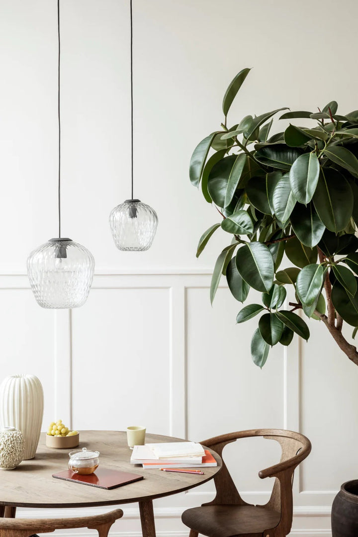 Higgins - E27 LED bulb contemporary suspended light
